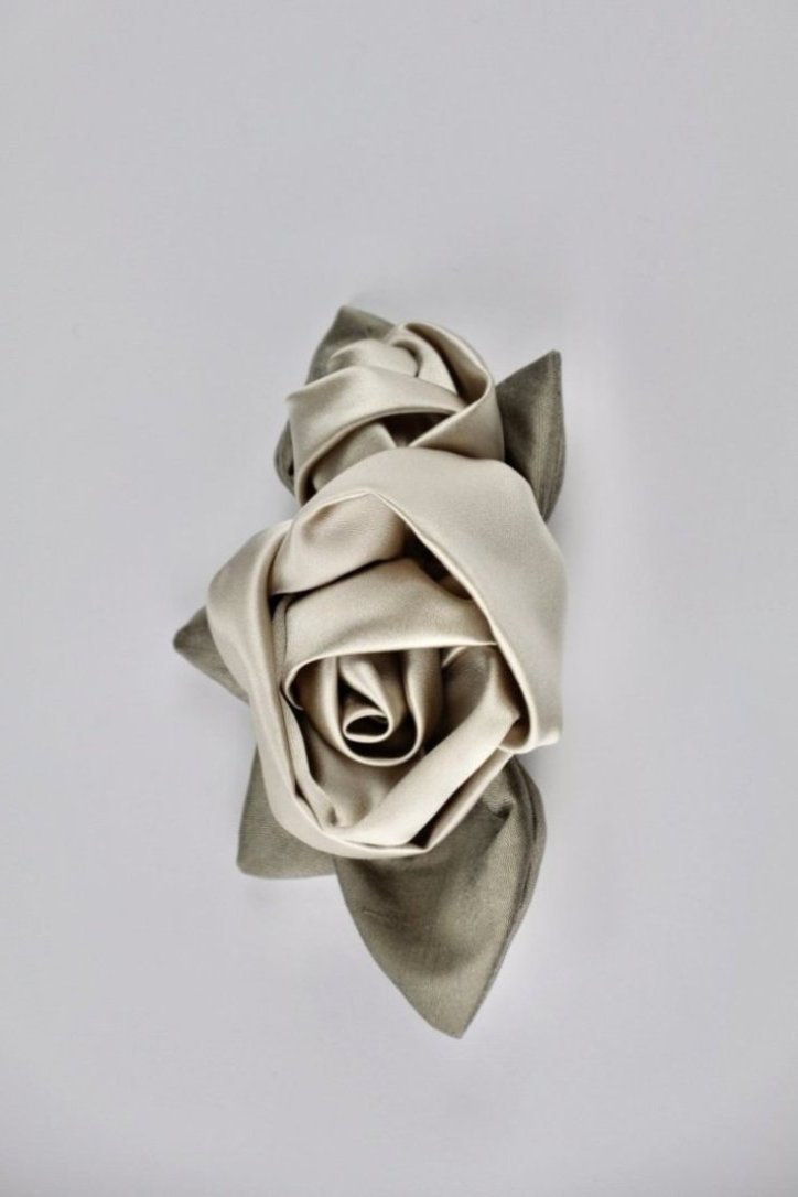 Beige Rose